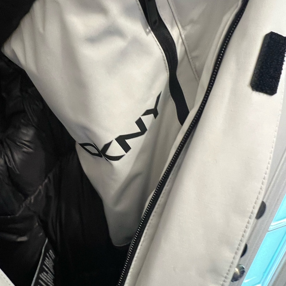 Men's White DKNY jacket - Picture 4 of 7